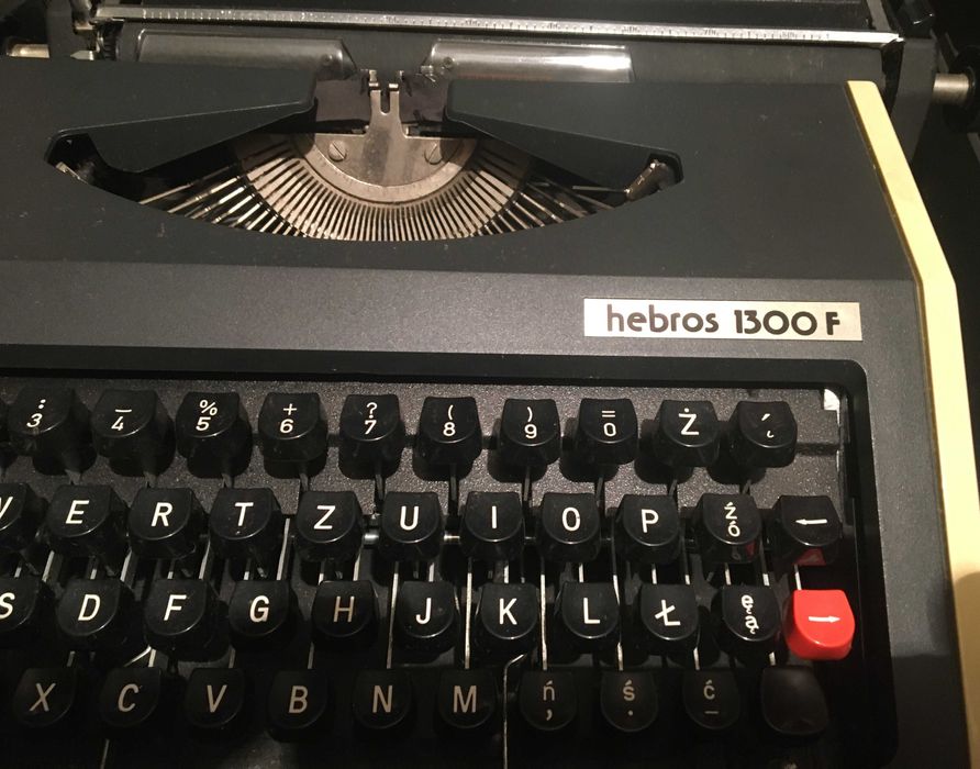 Maszyna do pisania hebros 1300 f dokumentacja PRL 1987 walizka