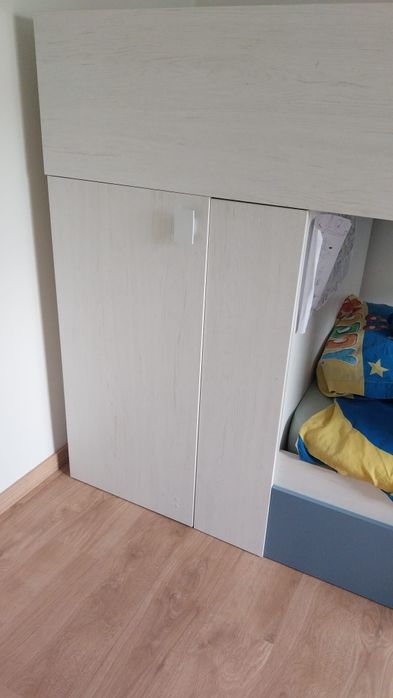 Cama de dois andares (Beliche)