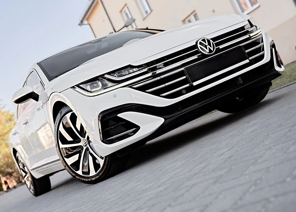 Volkswagen Arteon Shooting Brake R-LINE __ 200KM __ Biała Perła__Model Po Liftingu