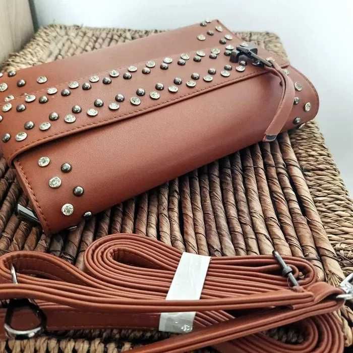 Stylowa brązowa torebka kopertówka