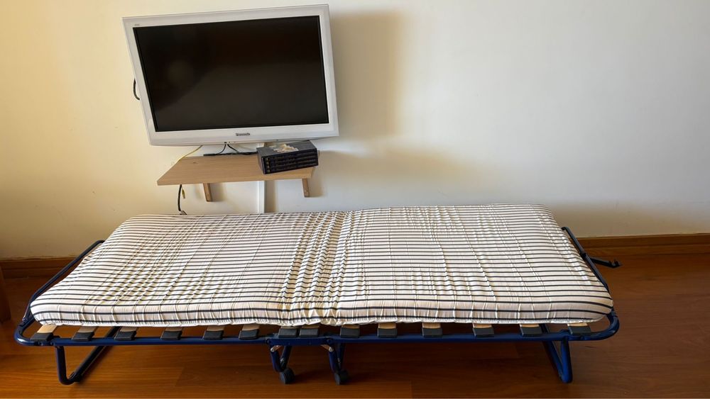 Cama Dobrável Excelente Estado