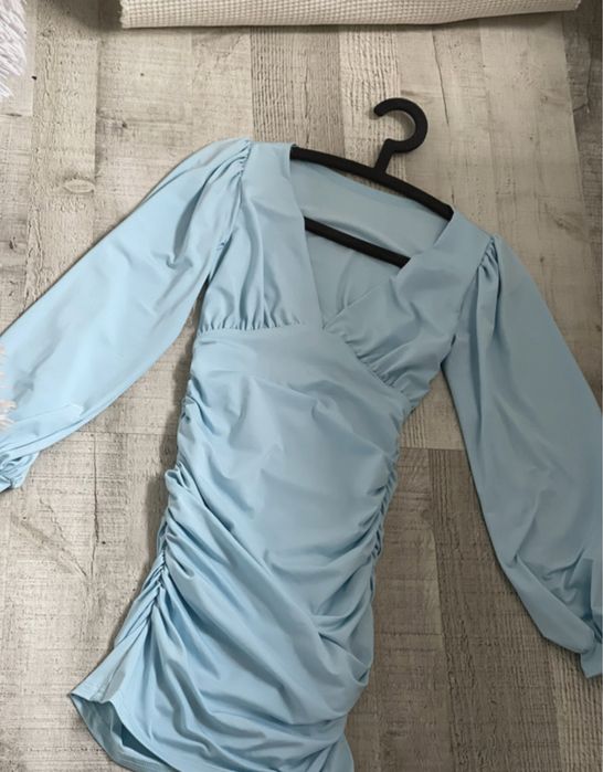 Vestido cerimonia azul zara