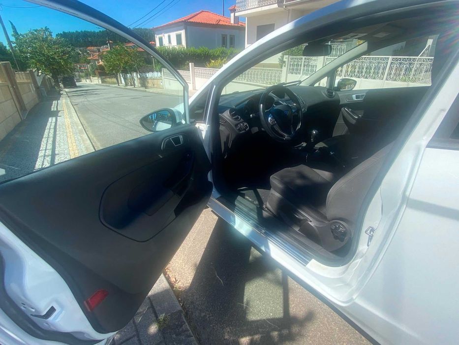 Ford Fiesta, ano 2016