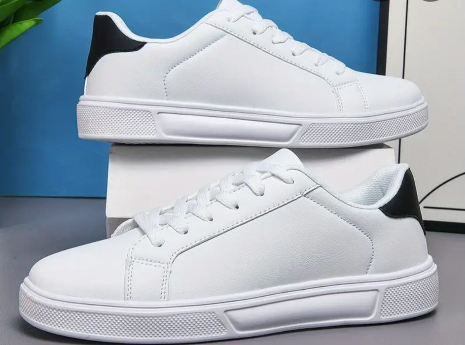 Женские кроссовки кеди нові