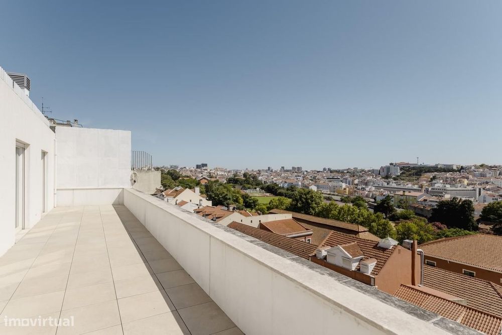 Penthouse T5 com vista, Campo Mártires da Pátria, Lisboa