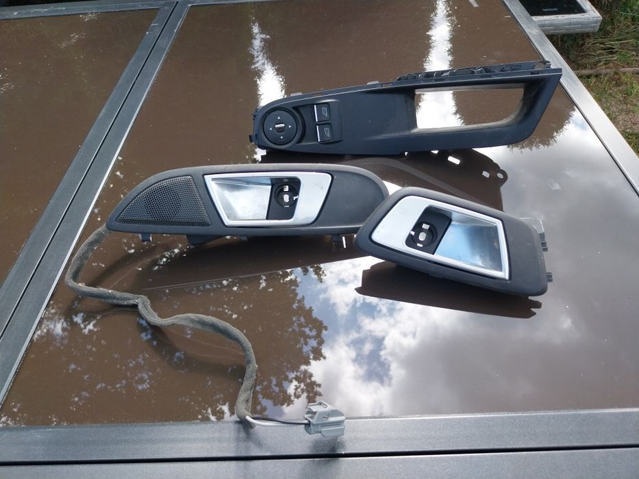 Klamka lewa ford fiesta Mk 7