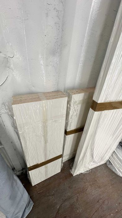 IKEA METOD 80×37×200 cm – Como Novo + 4 Prateleiras + Puxador Moderno