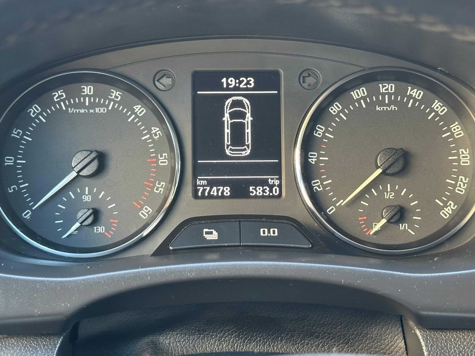 SKODA ROOMSTER 1.6 TDI CLASSIC – 2012 – apenas 78.000 KM