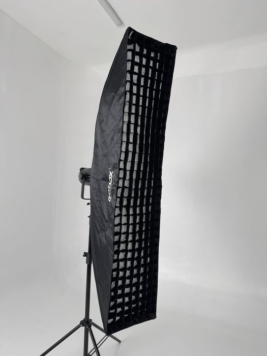постійне світло Godox SL150W II