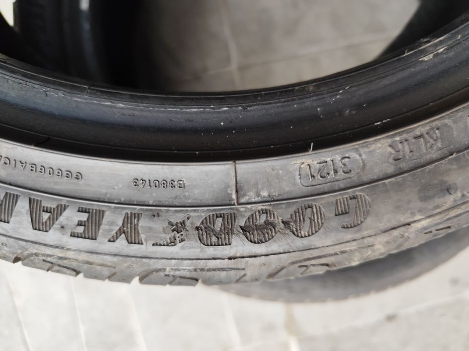 Pneus 205/45r17  Goodyear EfficientGrip Performance 80% piso