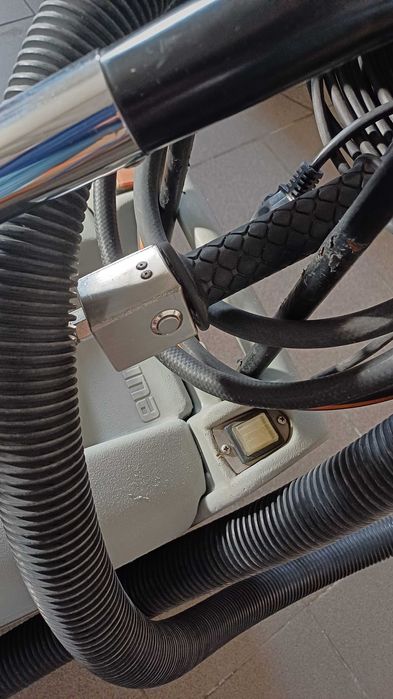 Máquina Limpeza de Carpetes e Estofos