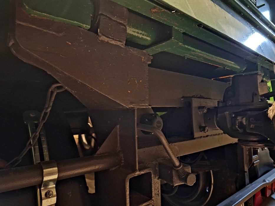 Przyczepa HL HW 8011, trzystronny wywrot. Zamiana na naczepę wywrotkę.