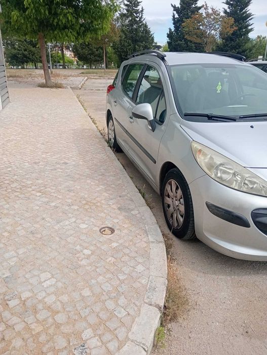 PEUGEOT 208 VTI SW