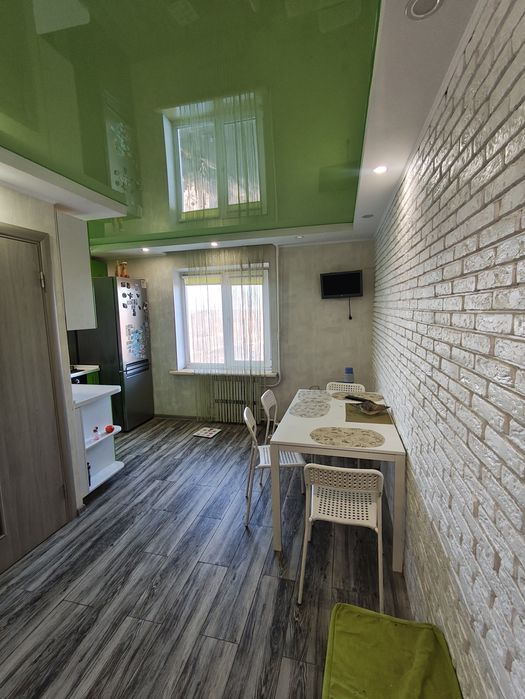 Продам 3х комнатную квартиру с ремонтом на Бородинском