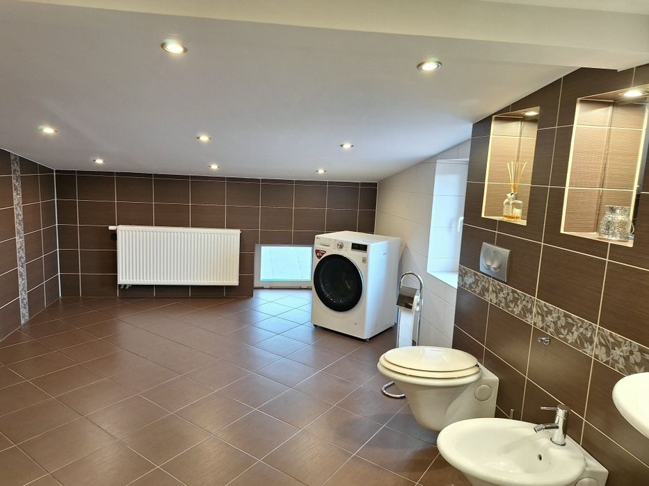 Wynajmę mieszkanie 78 m 2 w centrum Kościerzyny.