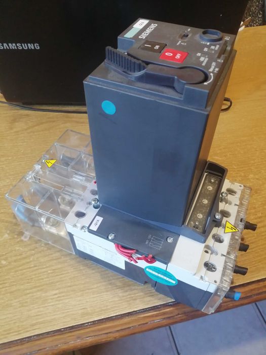 автоматичний вимикач Siemens 3VL9300-3MQ00 FR 160ам. рубильник автомат