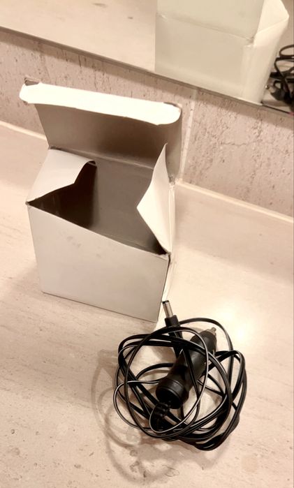 Carregador e isqueiro para telemovel