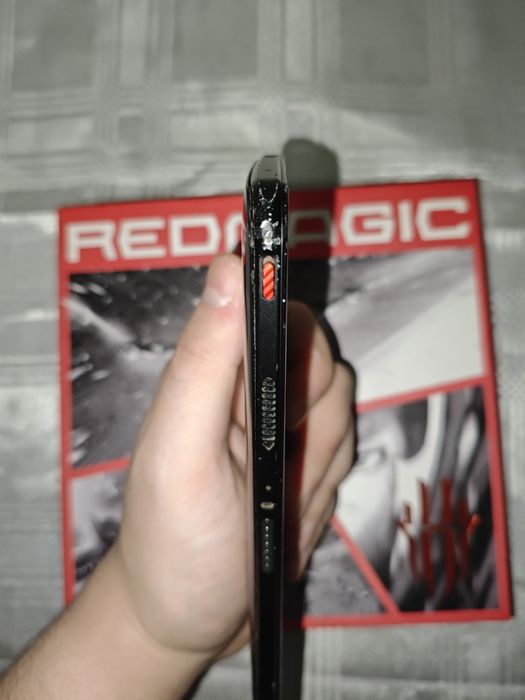 Red magic 5s(игровой телефон)