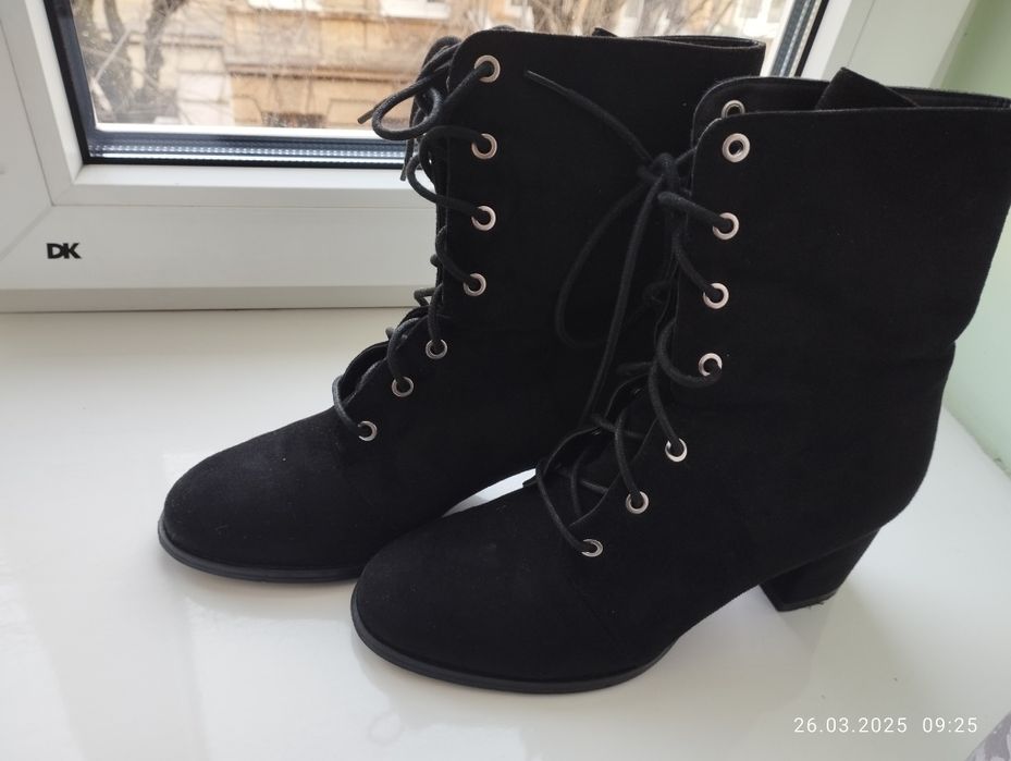 Черевички 40 р..