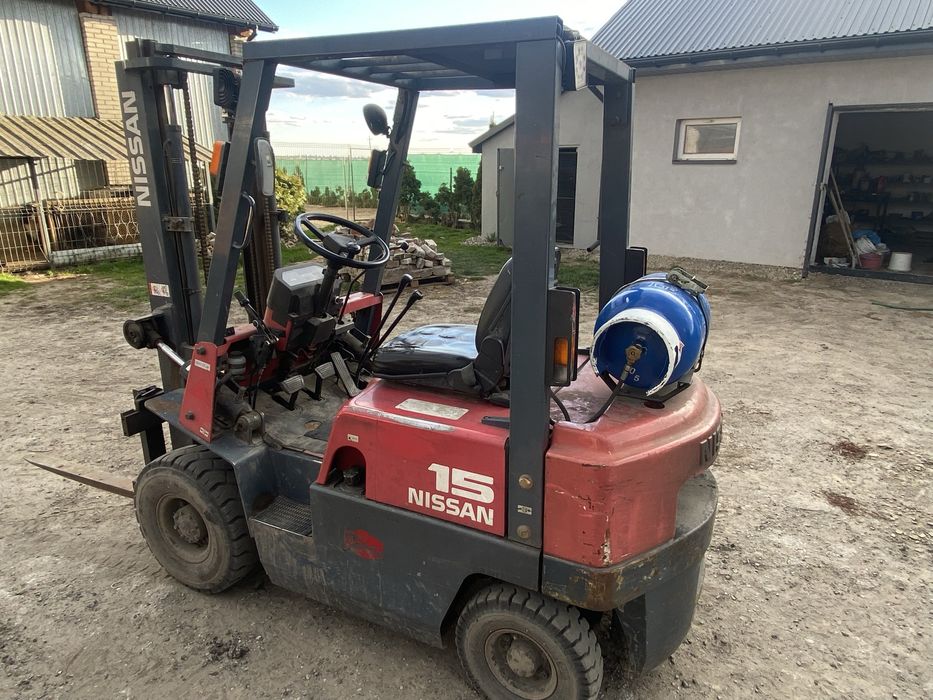 Wózek widłowy nissan 15