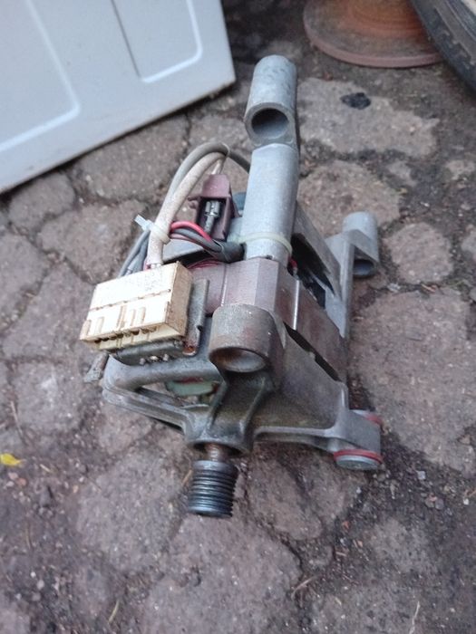 Продам двигун до пральної машинки скло плата