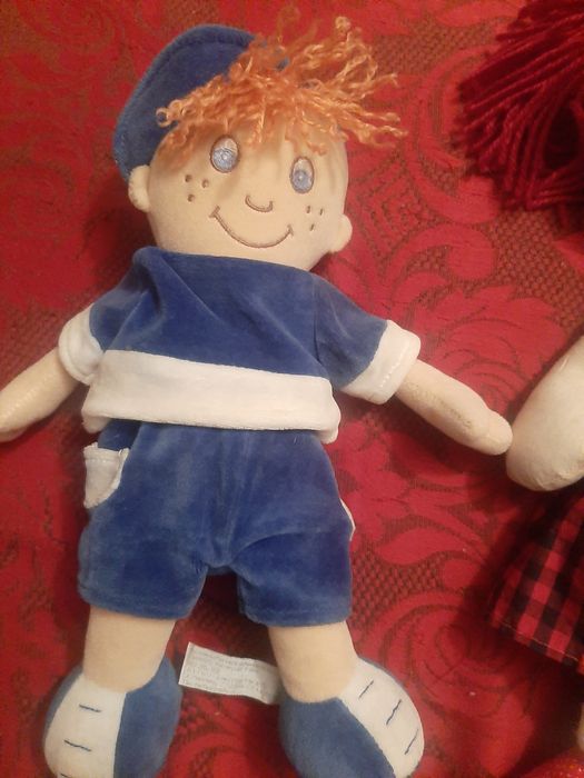 Дитячі іграшки на вибір.