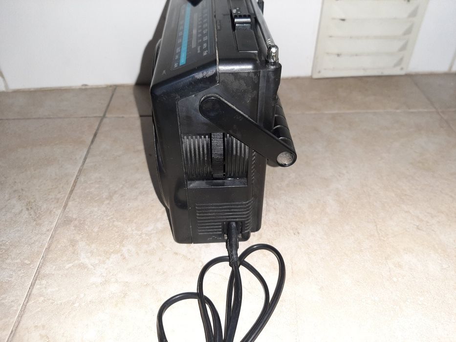 Rádio antigo Philips D7170 2 band