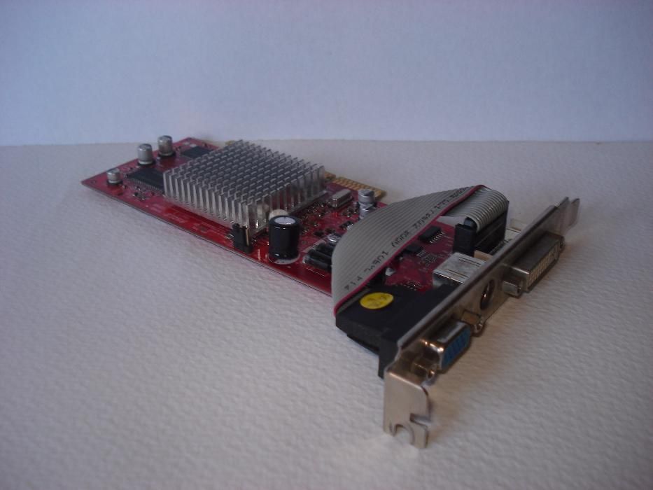 ATI Graphics Cards (128 MB / 64 MB)64284347163906124