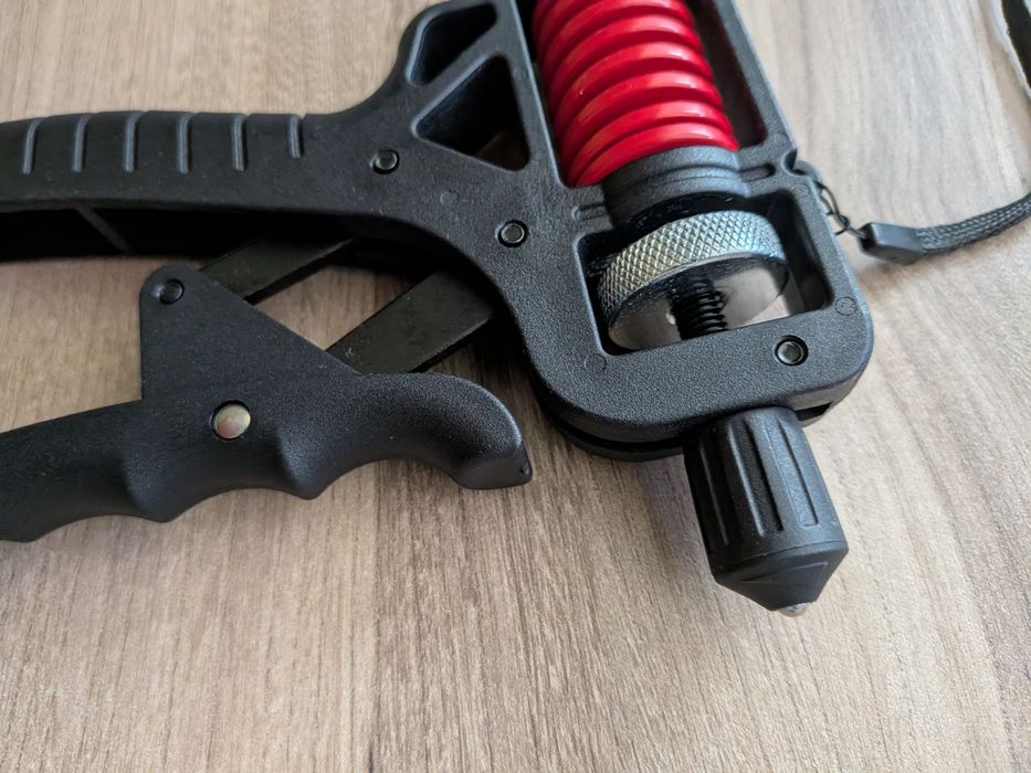 Gripper ściskacz 5-100 kg