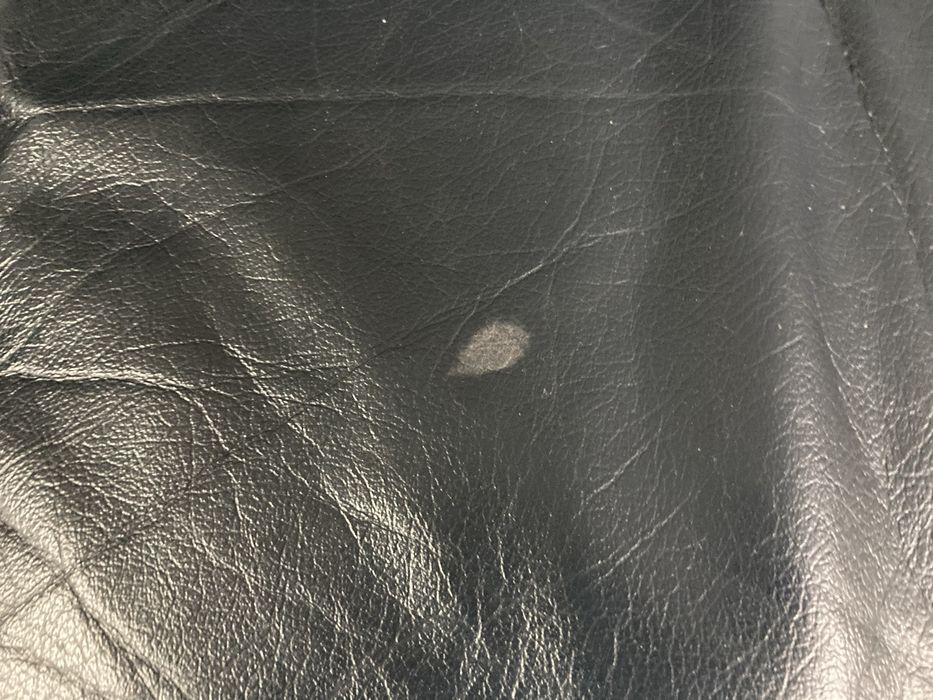 Sofá 3 lugares em pele genuína azul – confortável e sólido