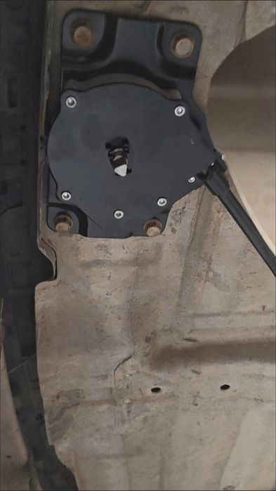 Кріплення запаски Хюндай Санта-Фе 2. 2006-12/Кіа Соренто 2.  2009-12