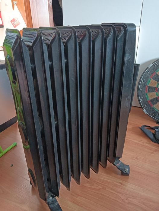 Radiador a Óleo EDM 1500W (8 Elementos) – Como Novo / Em Excelente Estado