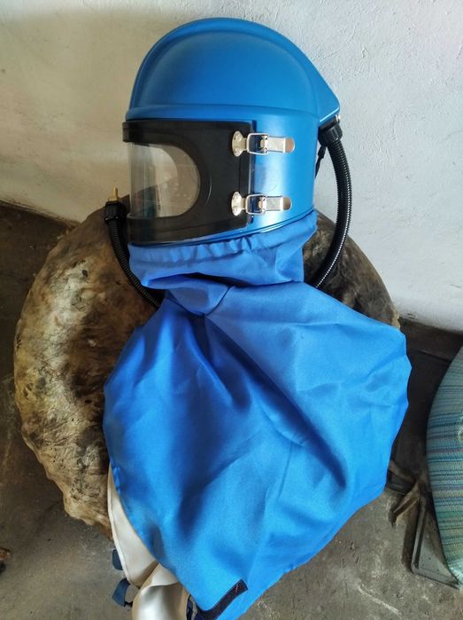 Zestaw do Piaskowania Kompresor śrubowy i Piaskarka