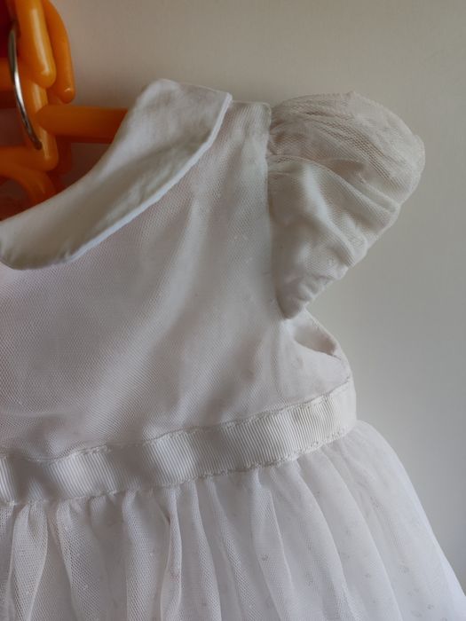 Biała sukienka. Sukienka do chrztu 68 cool club smyk