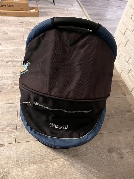 Coneco chameleon V4 wózek głęboki spacerowy parasolka