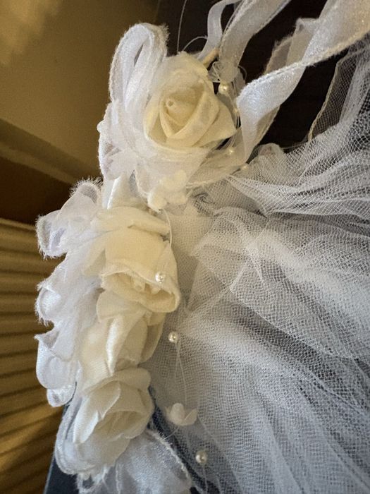 Welon ślubny  biały piękny