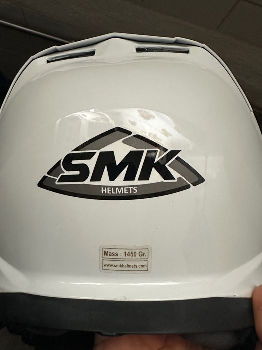 Vendo CAPACETE INTEGRAL SMK júnior – como novo.