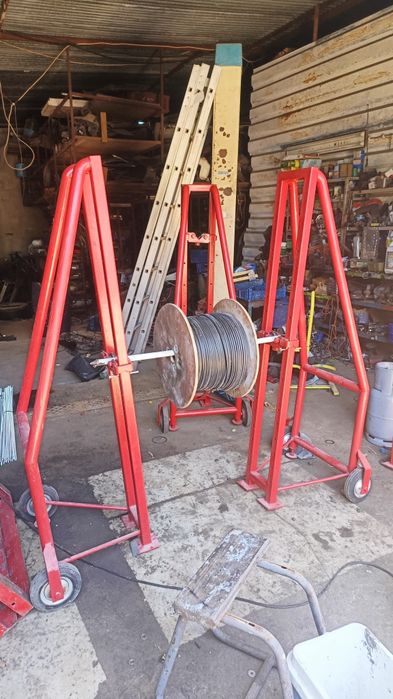 Vendo Macaco de bobina ou molinete