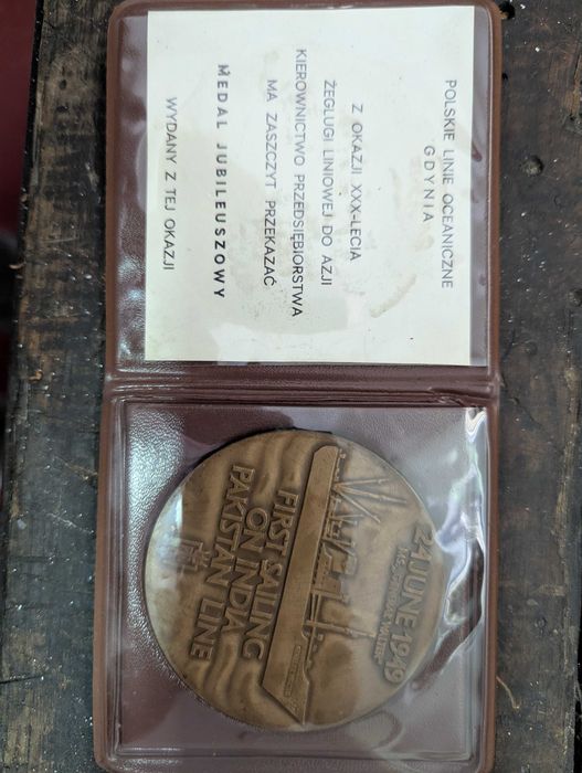 medal okolicznościowy