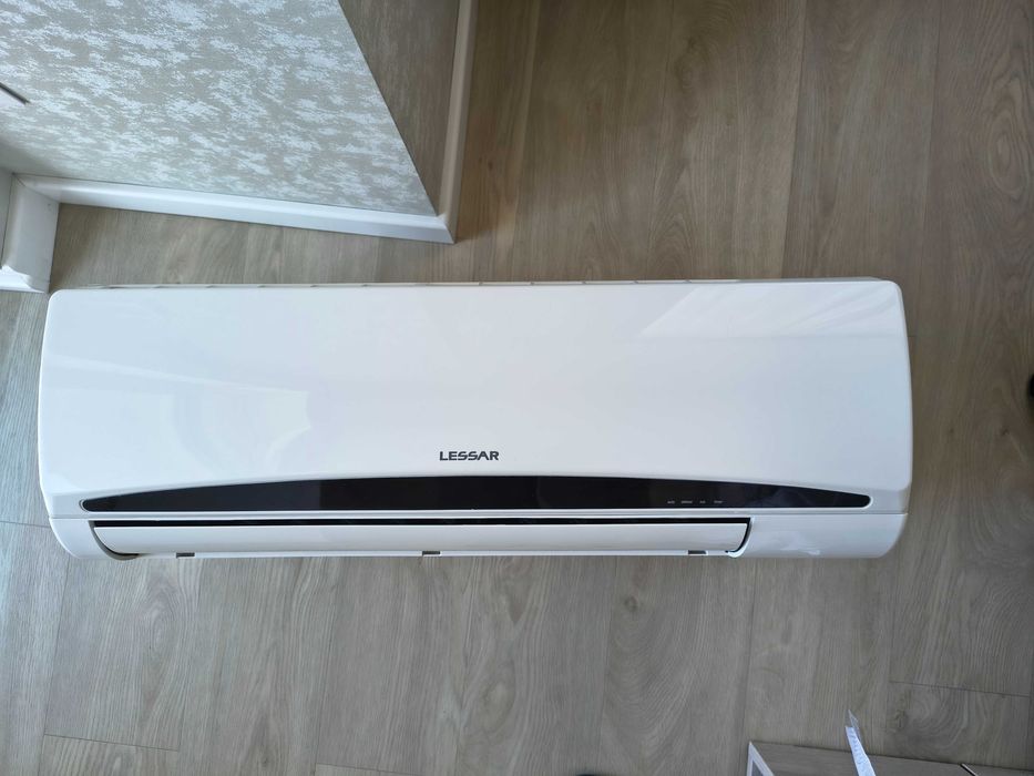 Кондиціонер  LESSAR  LS-H09KEA2