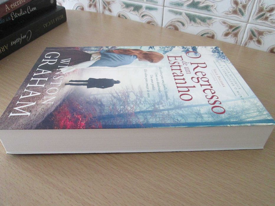 O Regresso de Um Estranho de Winston Graham (Oferta portes)