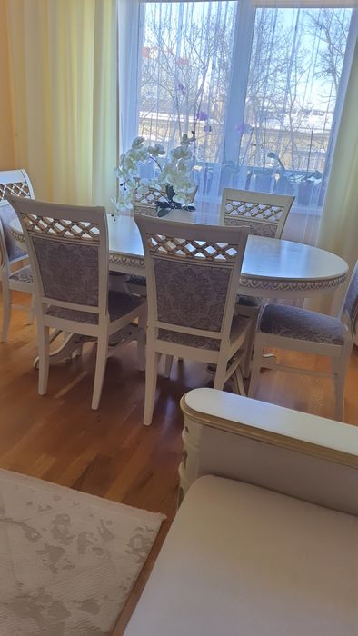 Меблі у вітальню