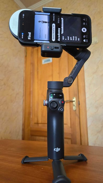 Монопод-стабілізатор DJI Osmo Mobile 7P. Майже новий