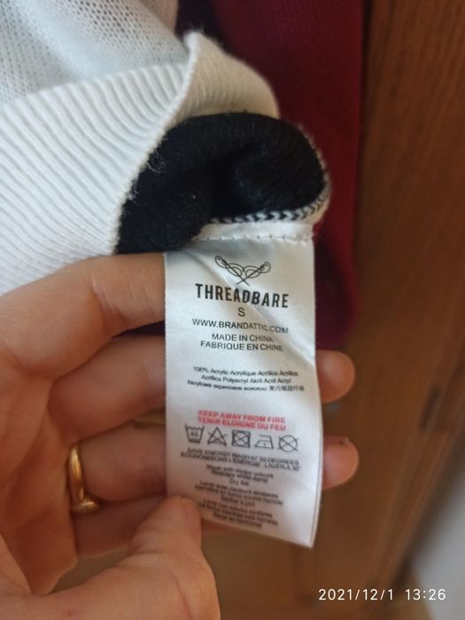 Sweterek zimowy idealny na wyjazd na narty na stok r. S JAK NOWY