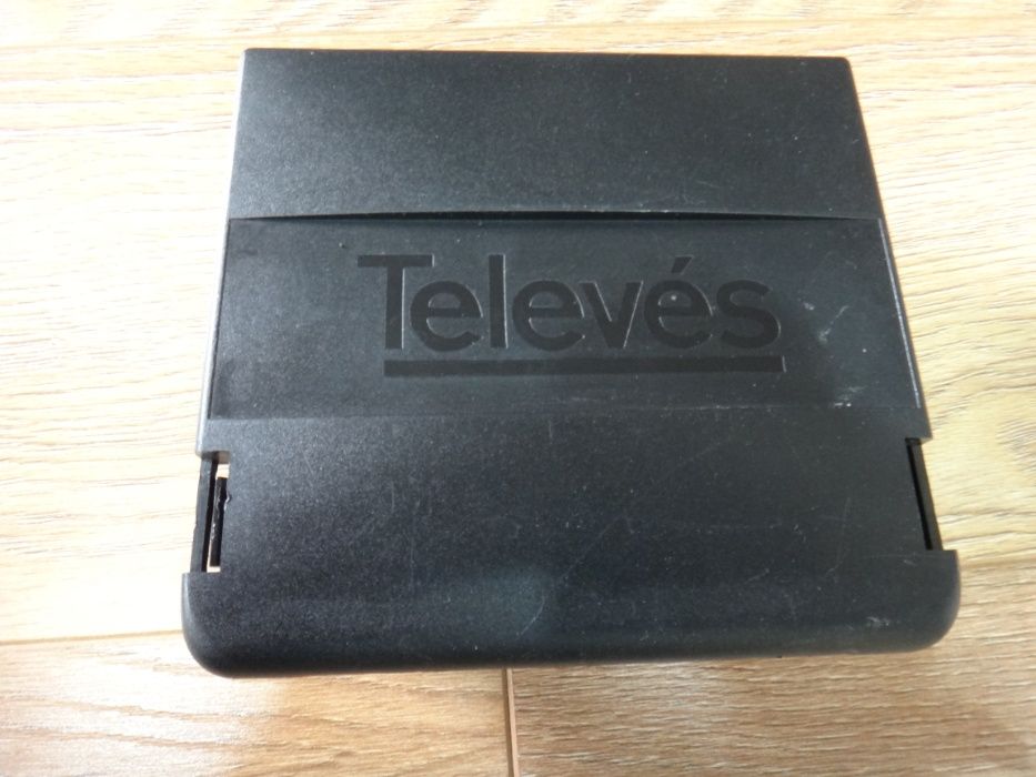 cx.misturadora tv (televés) + Amplificador sinal + Caixa televés 5331