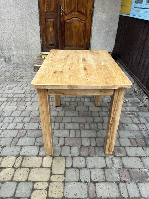 Продам дубовий стіл