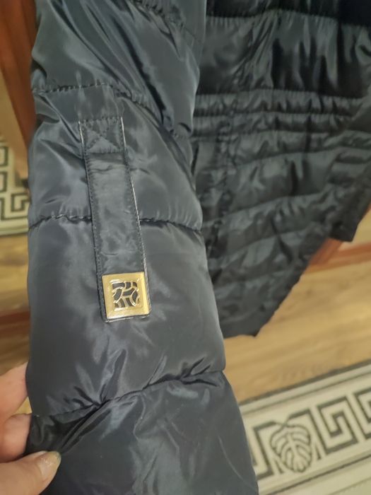 Зимова куртка,пуховик