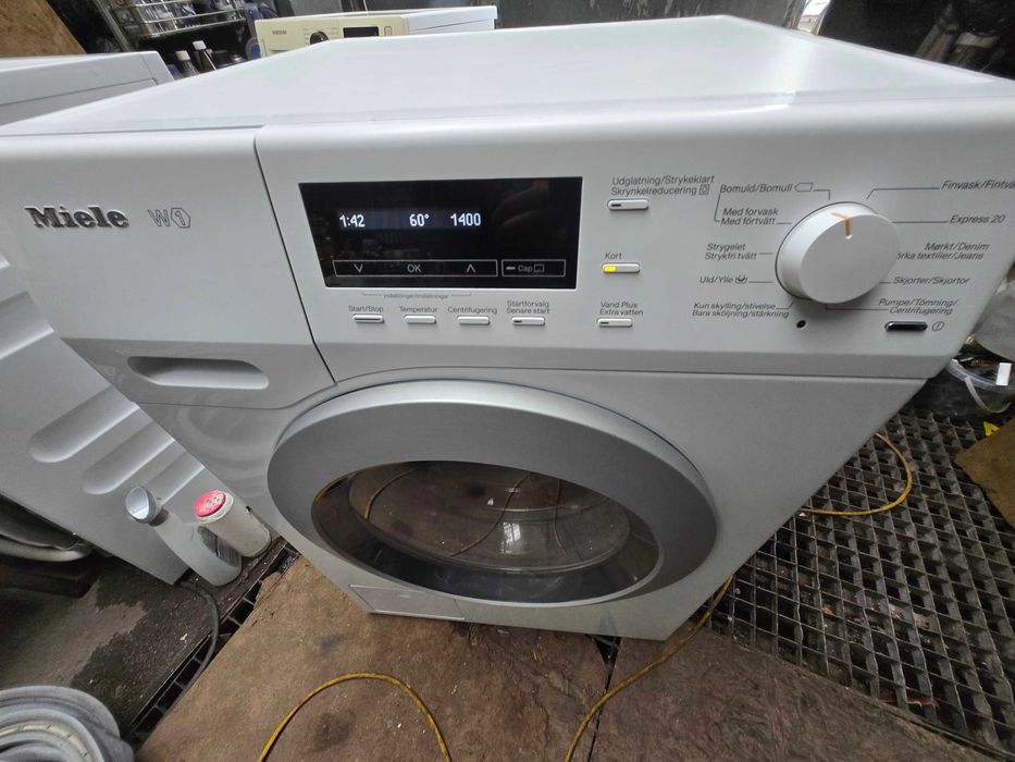 Pralka Miele W1 LCD 1 8kg! 1600 obr. Gwarancja! Super stan. OKAZJA!