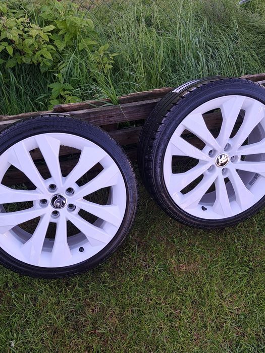 Alufelgi 17  biale skoda 500 zl komplet