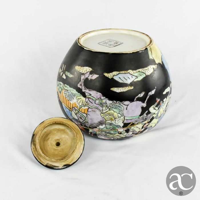 Pote de Gengibre, Família Negra, China, cenas de guerra, circa 1970